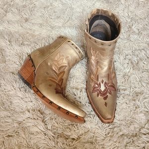 Ariat Booties